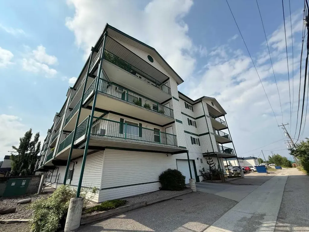 228 Pembina Avenue Hinton AB T7V0A5