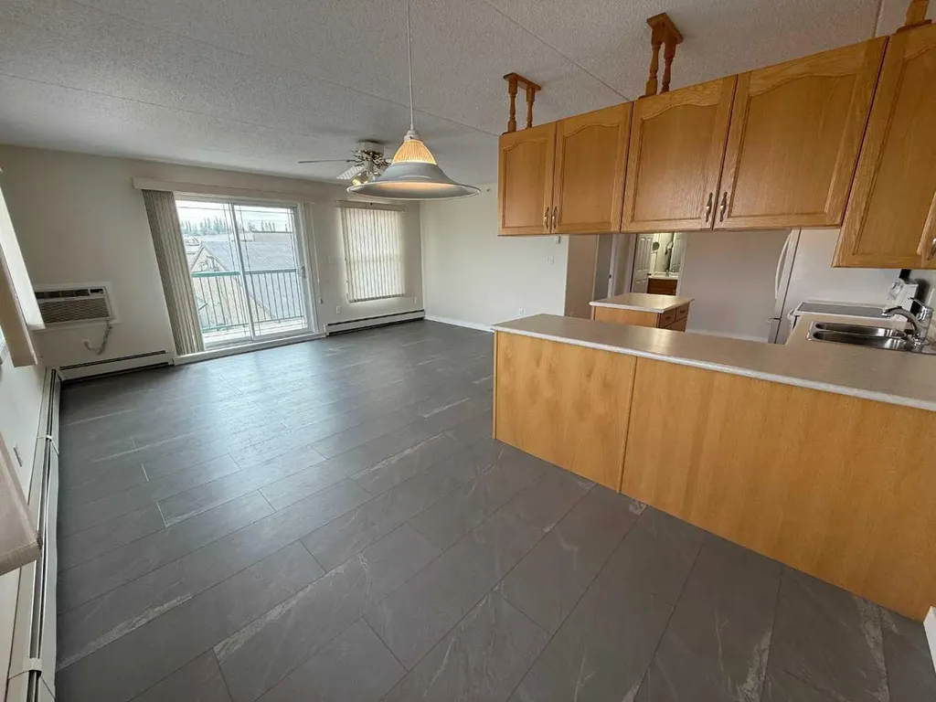 228 Pembina Avenue Hinton AB T7V0A5
