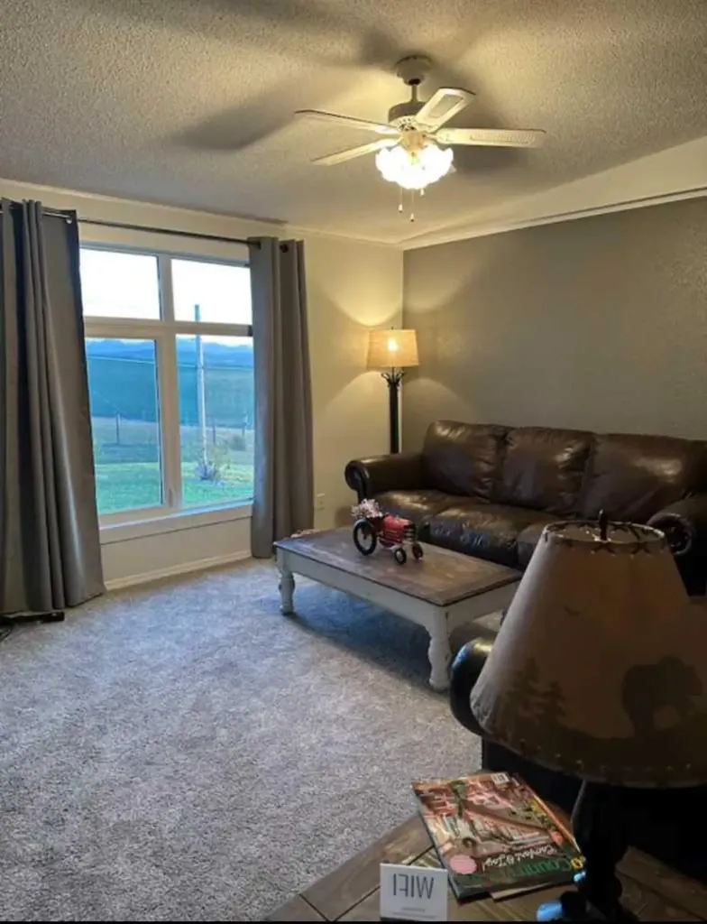 24053B Rr260 Rural Cardston County AB T0K 0Y0