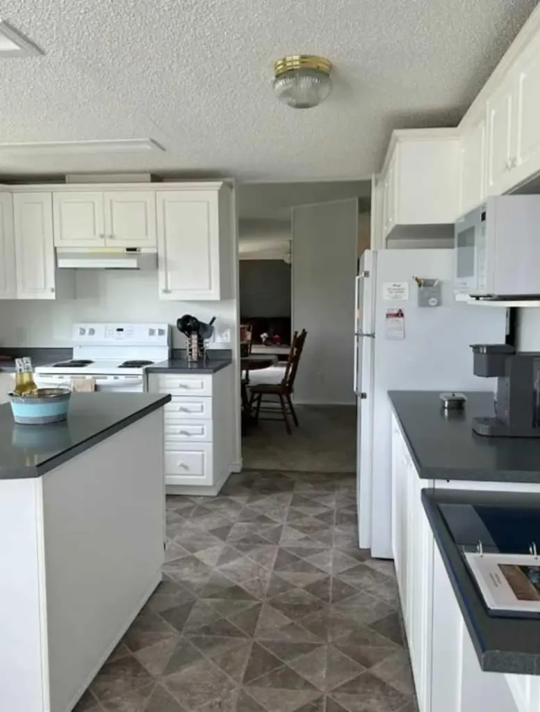 24053B Rr260 Rural Cardston County AB T0K 0Y0