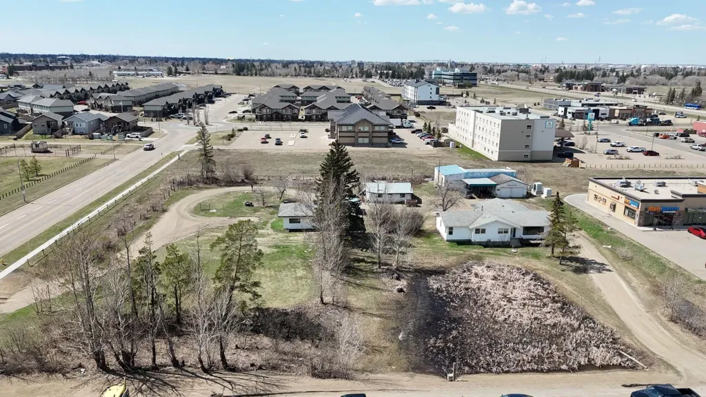 4102 40 Avenue Lloydminster SK S9V2H1