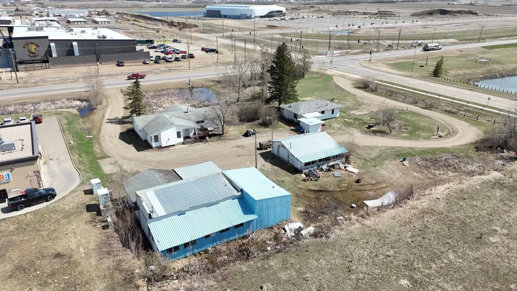 4102 40 Avenue Lloydminster SK S9V2H1
