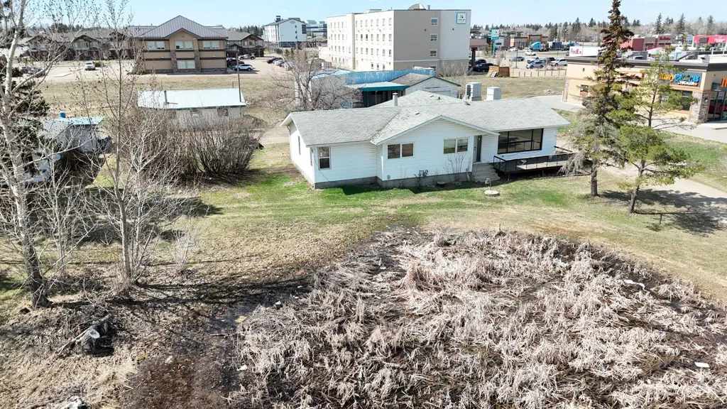 4102 40 Avenue Lloydminster SK S9V2H1