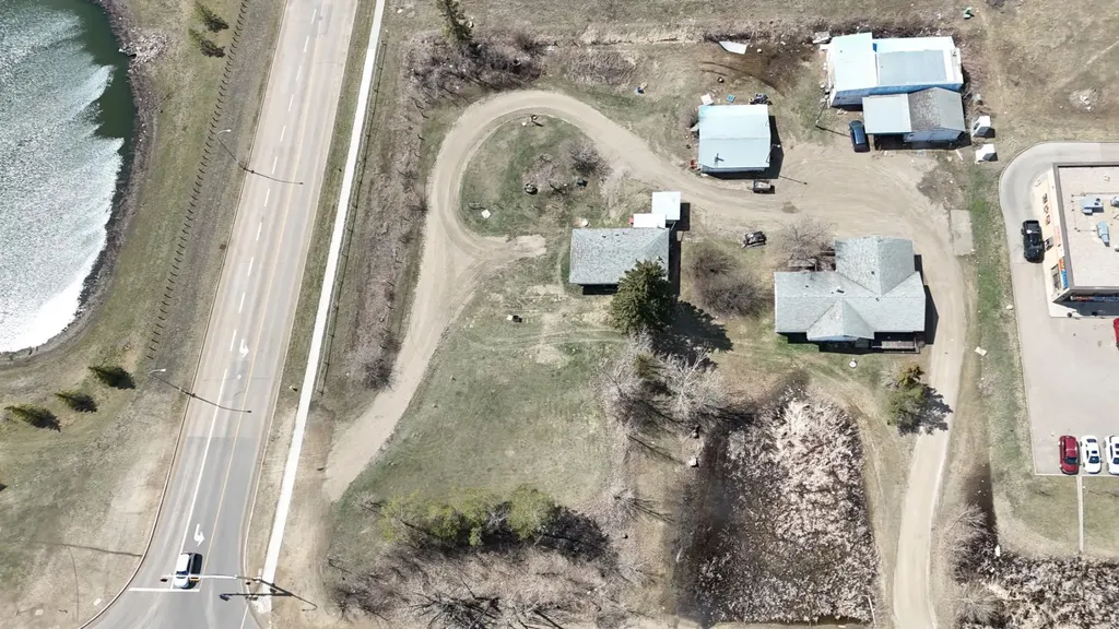4102 40 Avenue Lloydminster SK S9V2H1