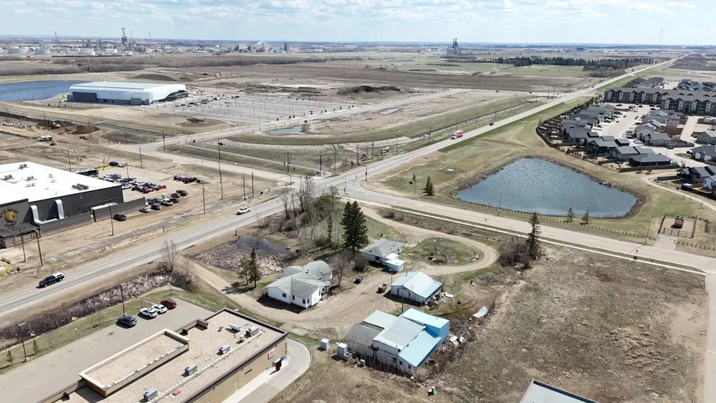 4102 40 Avenue Lloydminster SK S9V2H1