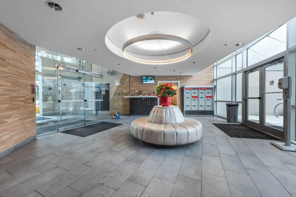 1108 6 Avenue SW Calgary AB T2P 5K1
