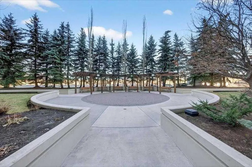 1108 6 Avenue SW Calgary AB T2P 5K1