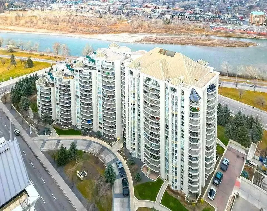 1108 6 Avenue SW Calgary AB T2P 5K1
