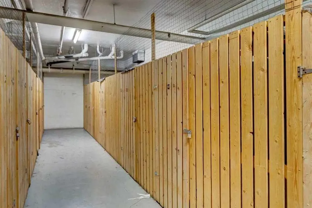 1108 6 Avenue SW Calgary AB T2P 5K1