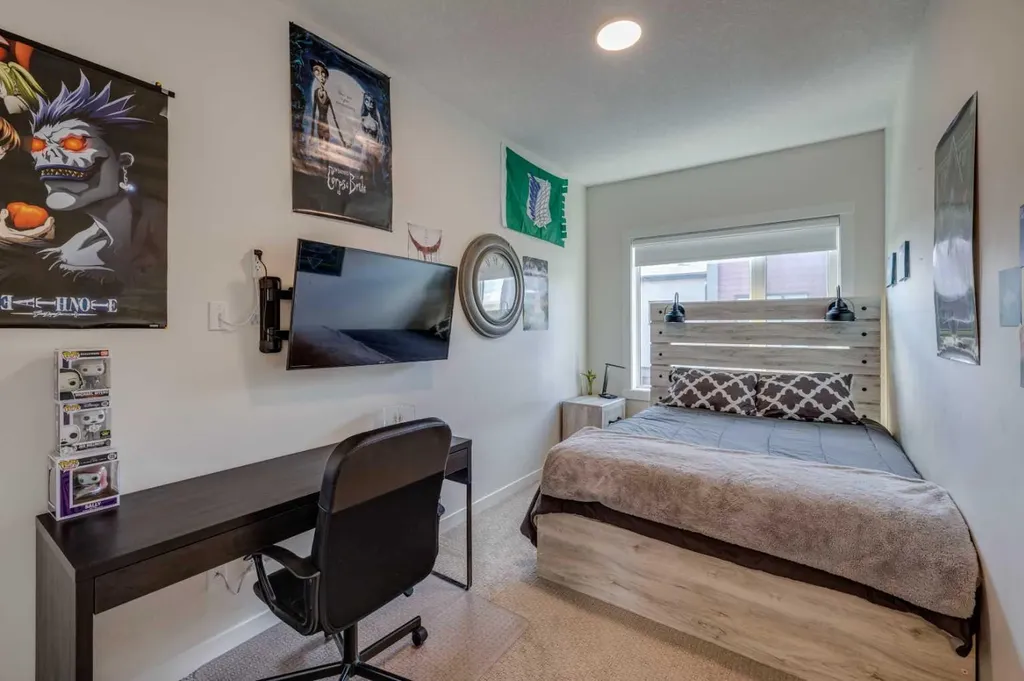 614 Greenbriar Common NW Calgary AB T3B 6J2