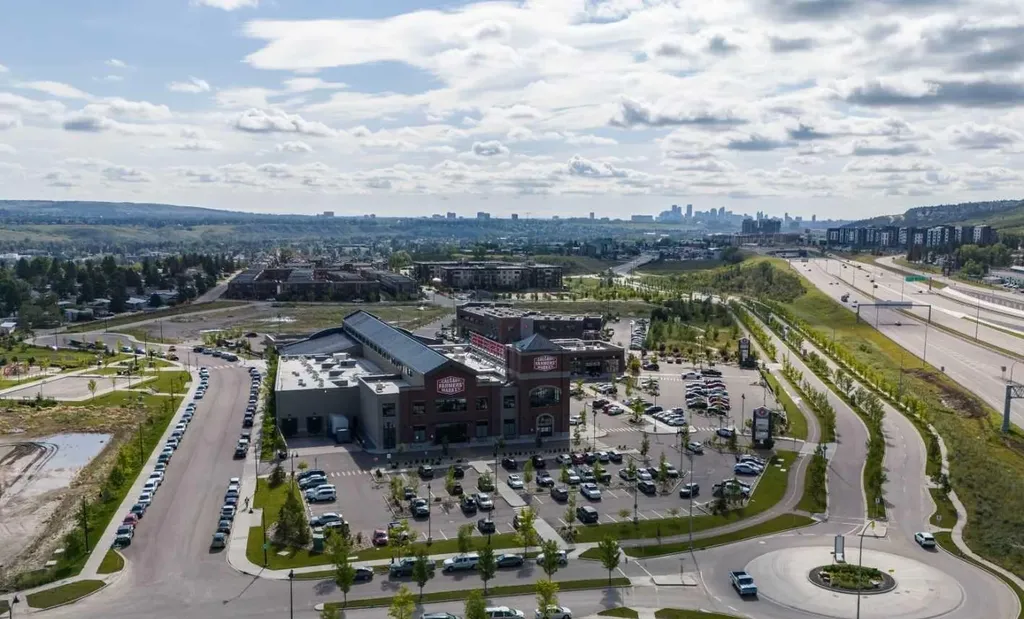614 Greenbriar Common NW Calgary AB T3B 6J2