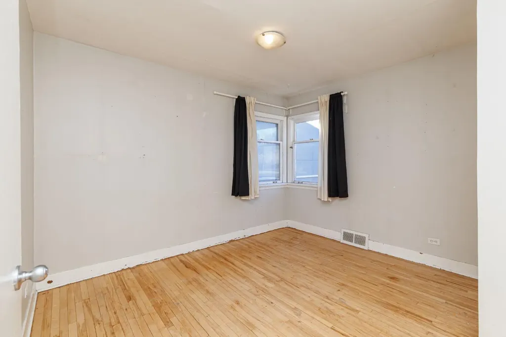 2820 Parkdale Boulevard NW Calgary AB t2n 3s8