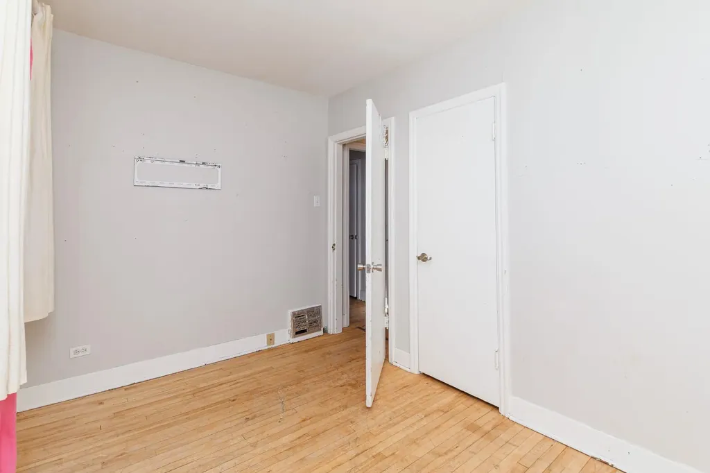 2820 Parkdale Boulevard NW Calgary AB t2n 3s8