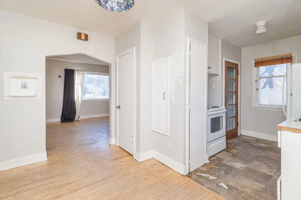 2820 Parkdale Boulevard NW Calgary AB t2n 3s8