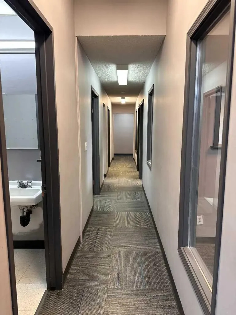 552 42 Avenue SE Calgary AB T2G 1Y6