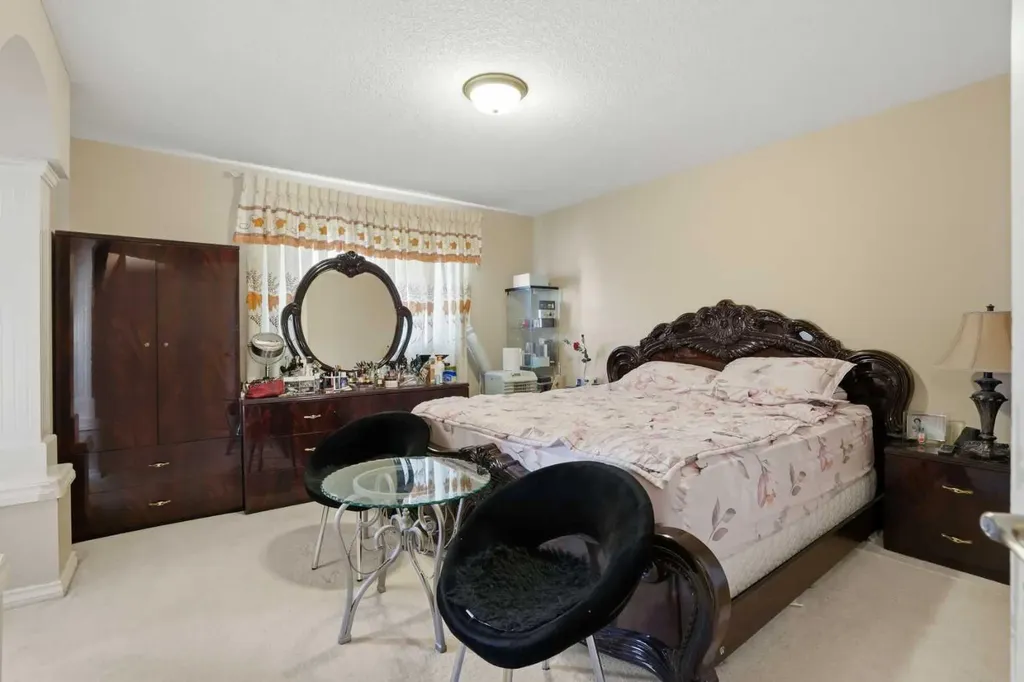 197 West Creek Boulevard Chestermere AB T1X 1S8