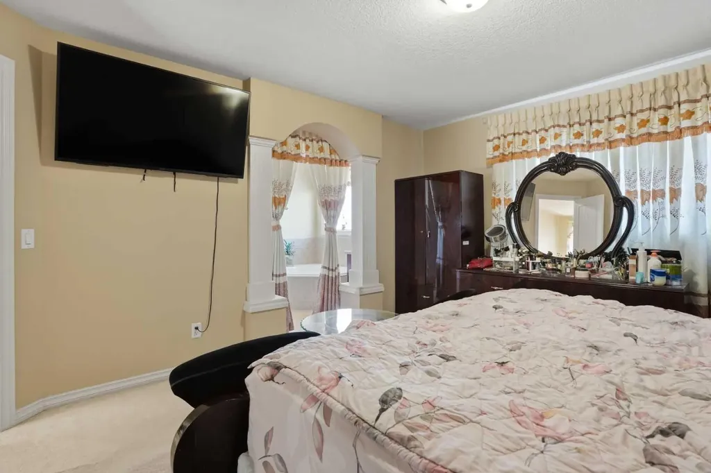 197 West Creek Boulevard Chestermere AB T1X 1S8