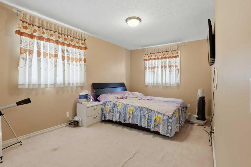 197 West Creek Boulevard Chestermere AB T1X 1S8