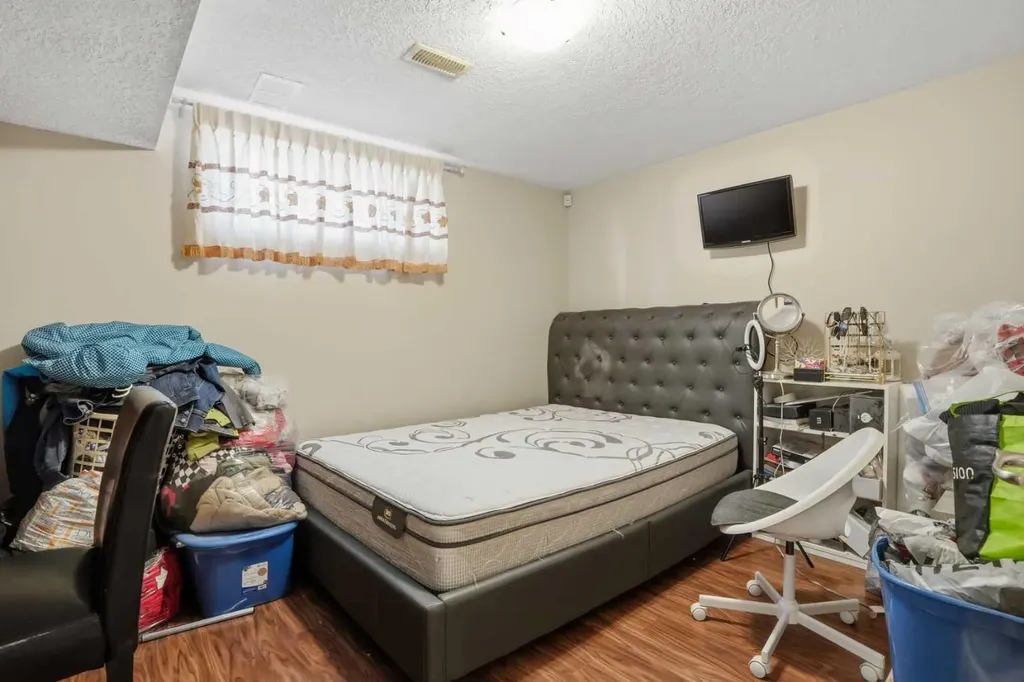 197 West Creek Boulevard Chestermere AB T1X 1S8
