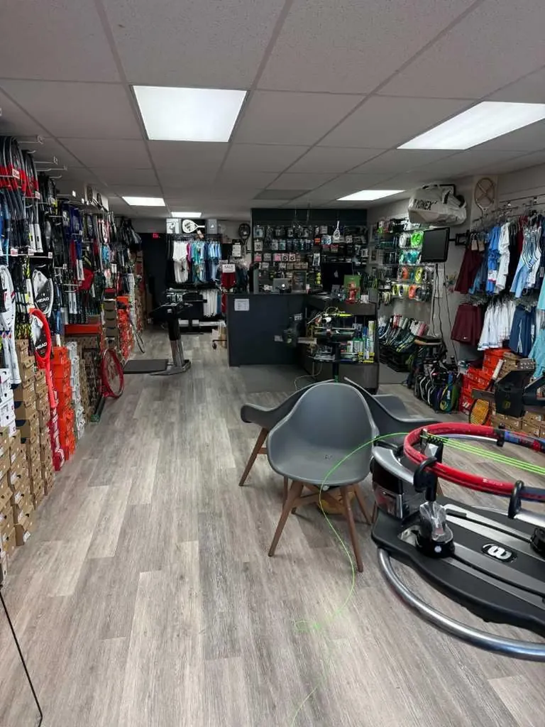 2035 26 Avenue SW Calgary AB T2t1E5