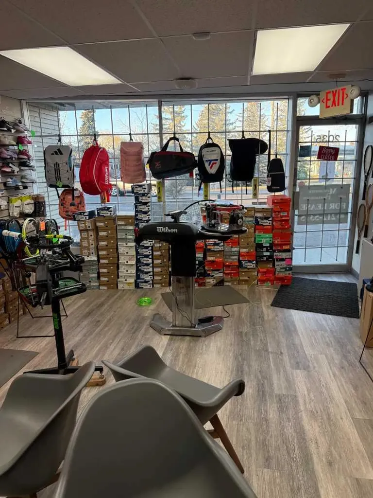 2035 26 Avenue SW Calgary AB T2t1E5