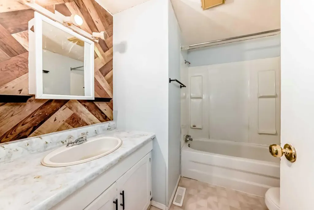 5209 46 Street Rimbey AB T0C 2J0