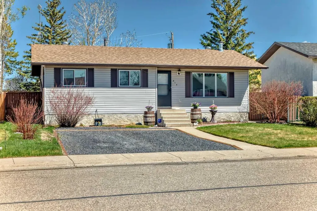 314 Mckinnon Drive Carseland AB T0J 0M0