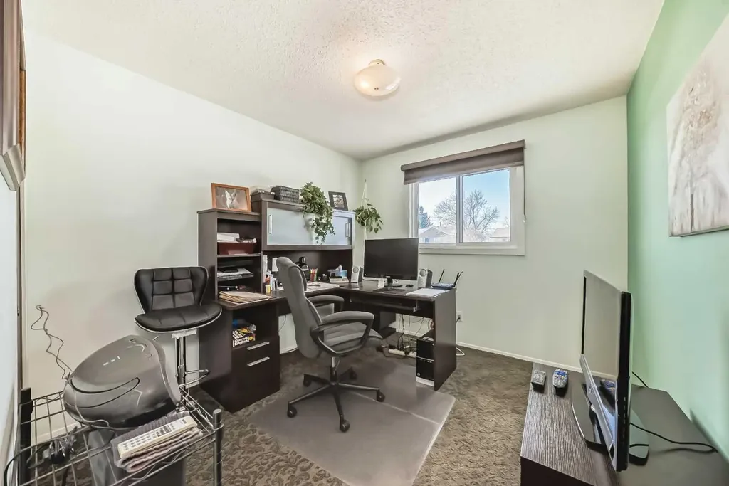 314 Mckinnon Drive Carseland AB T0J 0M0