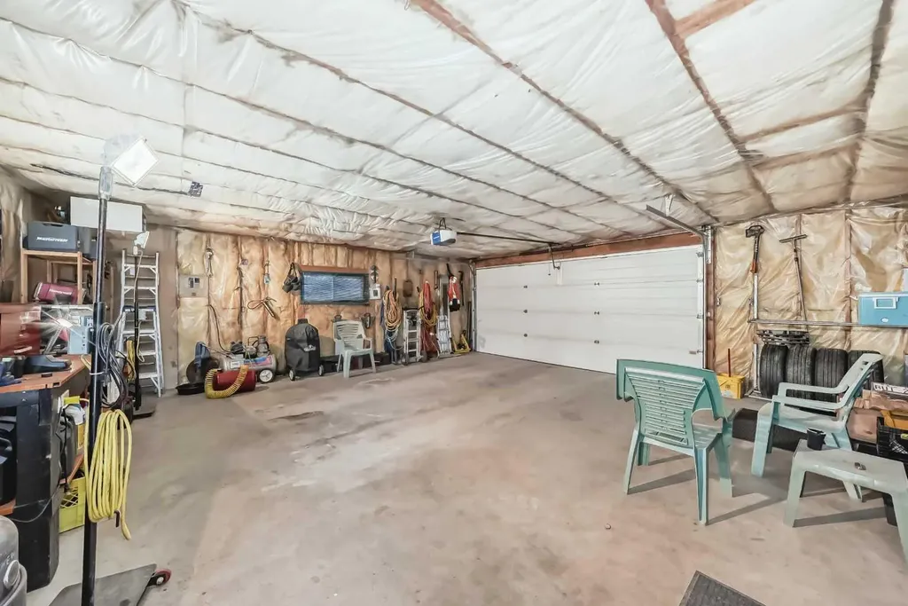 314 Mckinnon Drive Carseland AB T0J 0M0