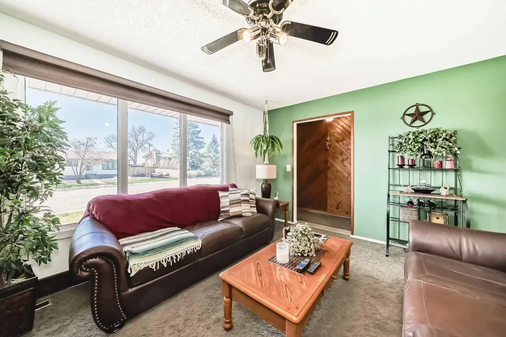 314 Mckinnon Drive Carseland AB T0J 0M0