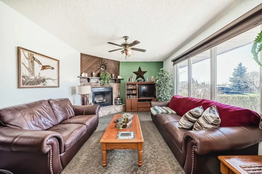 314 Mckinnon Drive Carseland AB T0J 0M0
