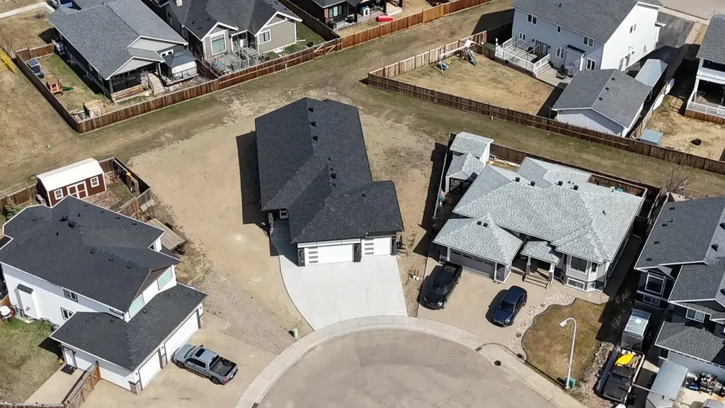 120 Beaconview Place Fort Mcmurray AB T9H2S6