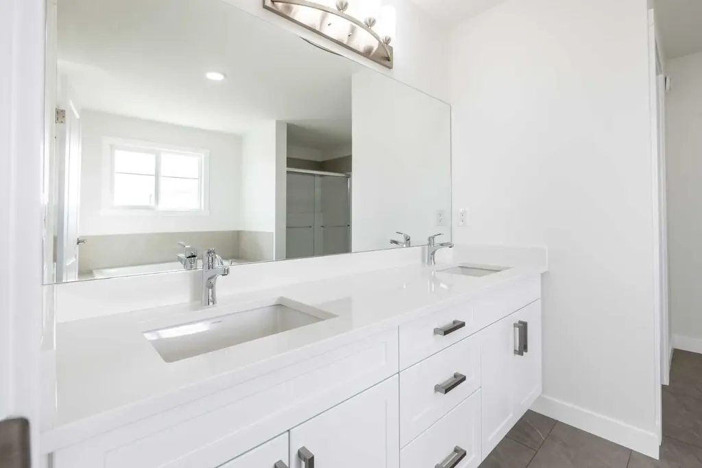63 Amber View Balzac AB T4B 5T7