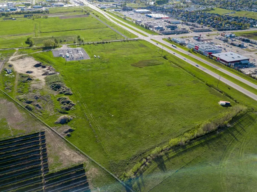 1 Highway 1 Strathmore AB T1P 1K1