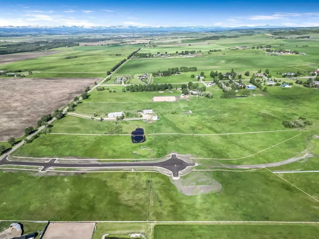 338165 Hwy 549 W Rural Foothills County AB T1S 2Z3
