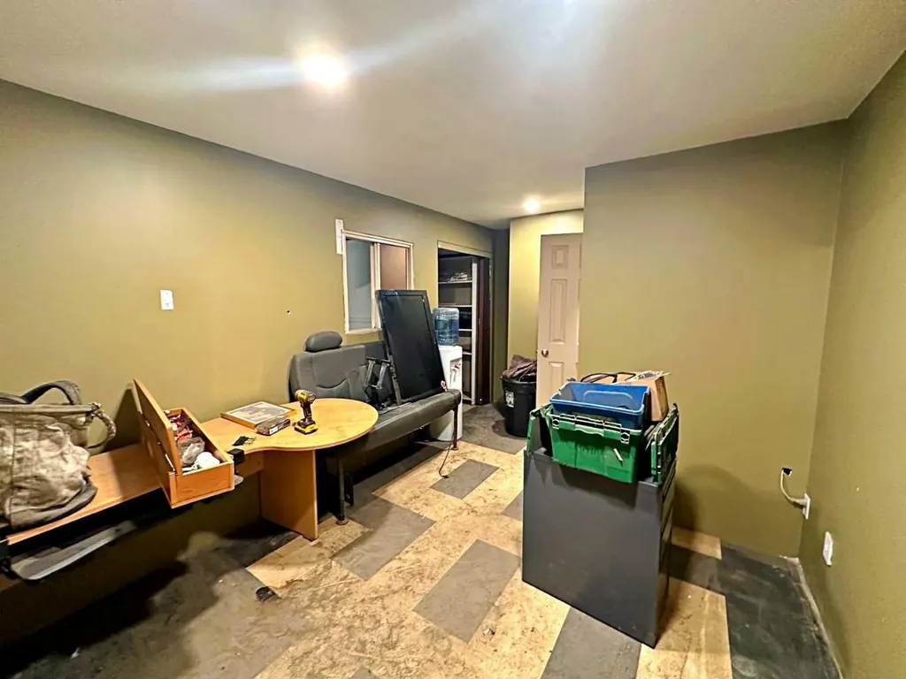 145 Macdonald Crescent Fort Mcmurray AB T9H 4B3