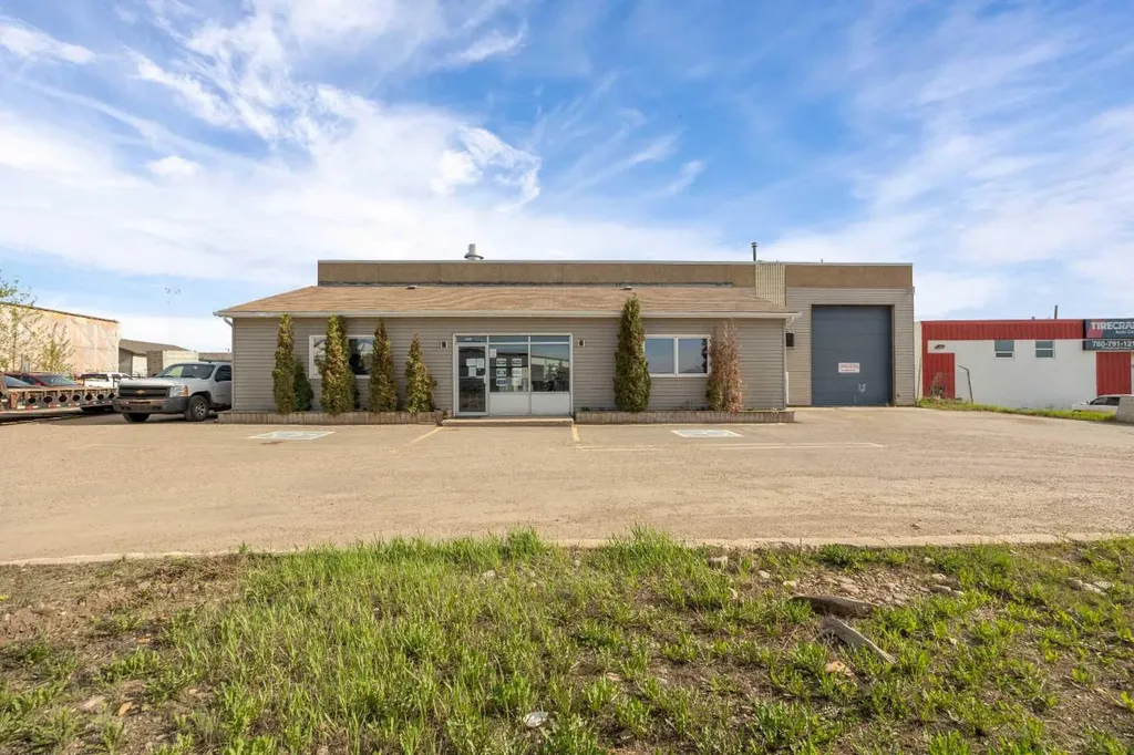 145 Macdonald Crescent Fort Mcmurray AB T9H 4B3