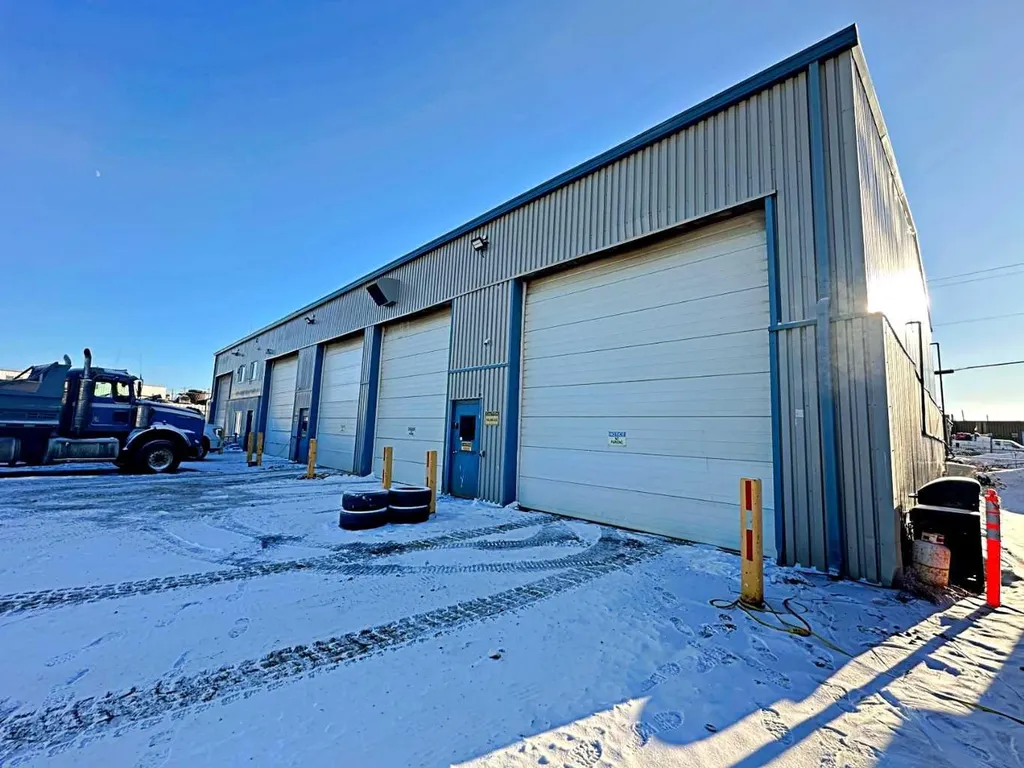 145 Macdonald Crescent Fort Mcmurray AB T9H 4B3