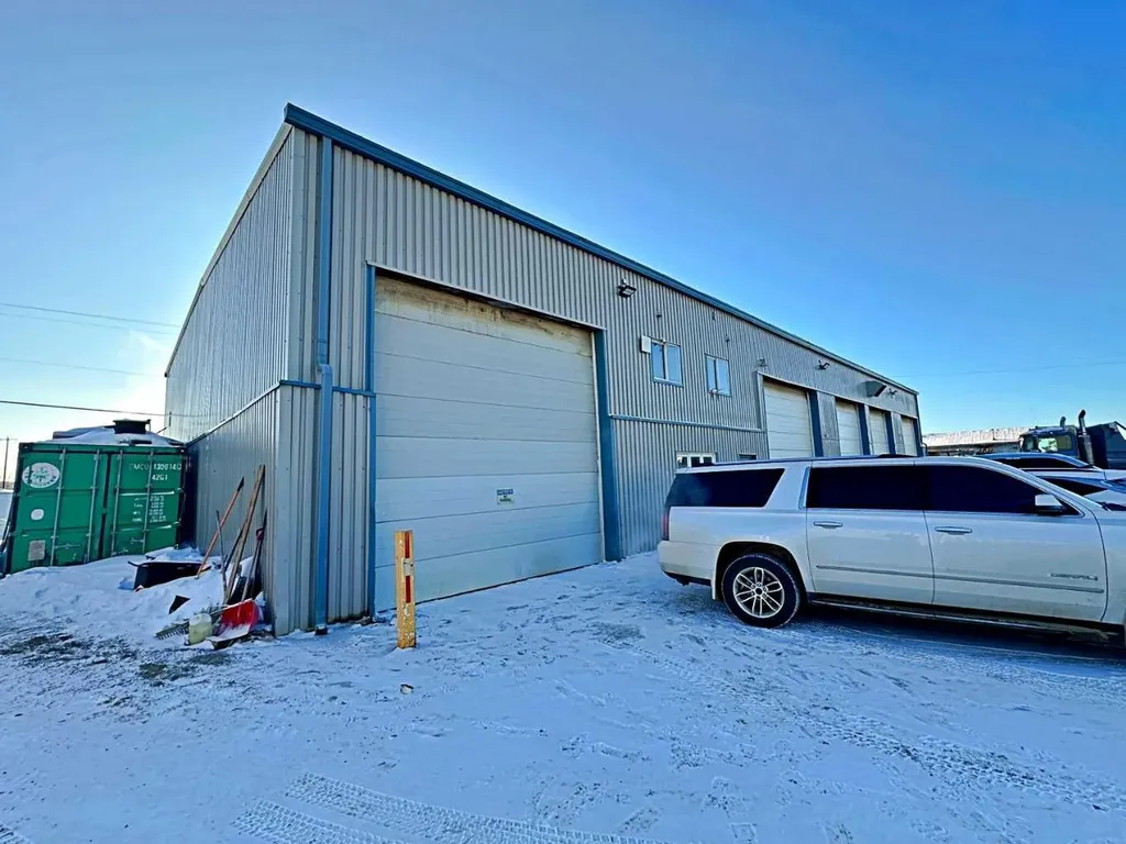 145 Macdonald Crescent Fort Mcmurray AB T9H 4B3