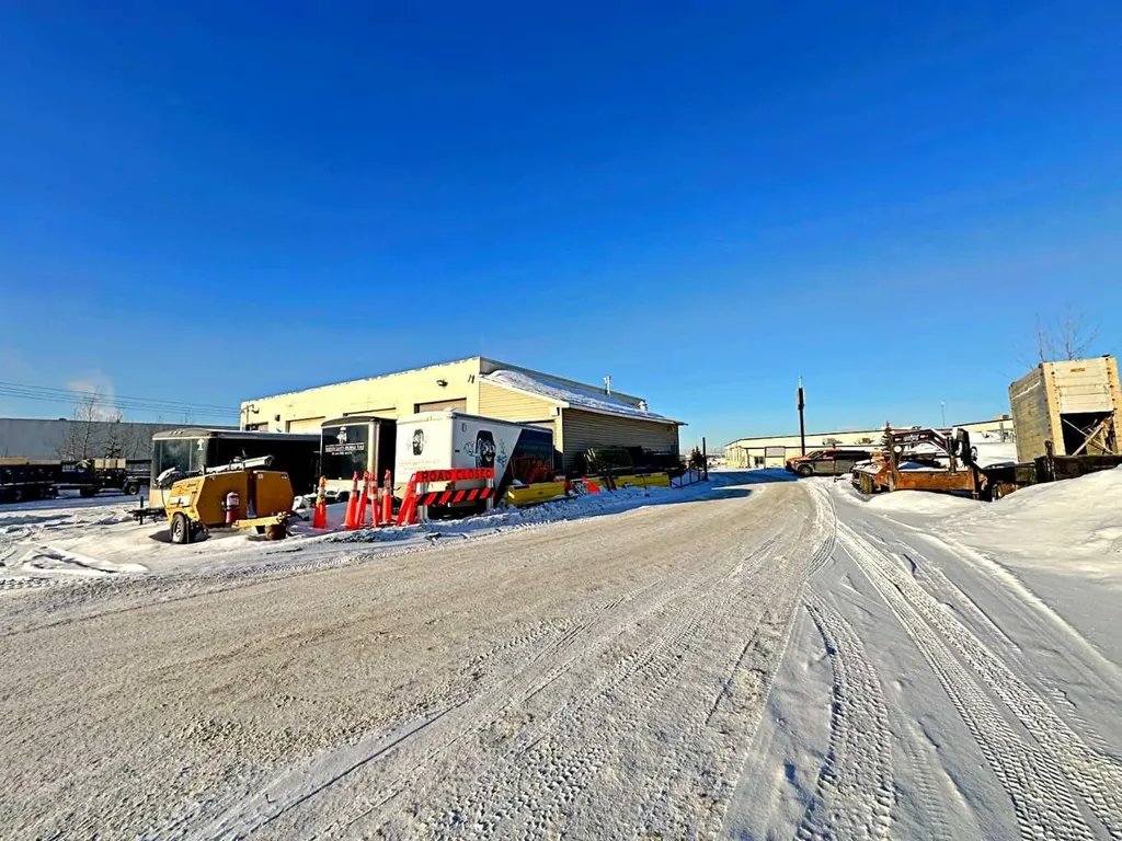 145 Macdonald Crescent Fort Mcmurray AB T9H 4B3