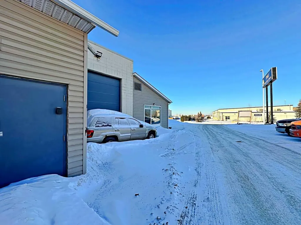 145 Macdonald Crescent Fort Mcmurray AB T9H 4B3