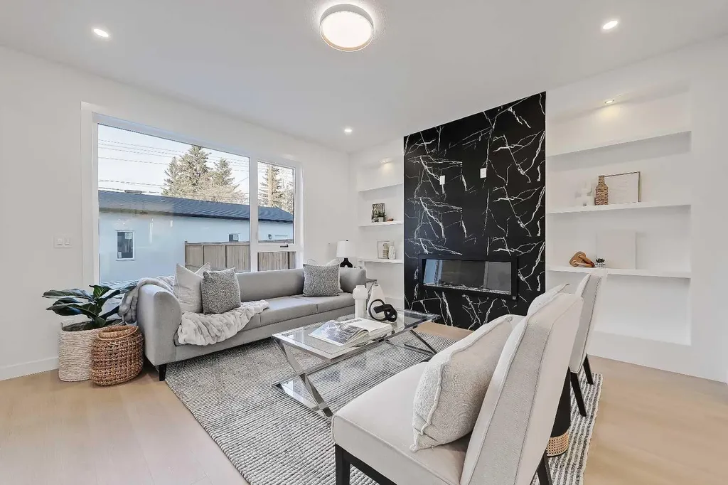 8136 47 Avenue NW Calgary AB T3B 1Z5