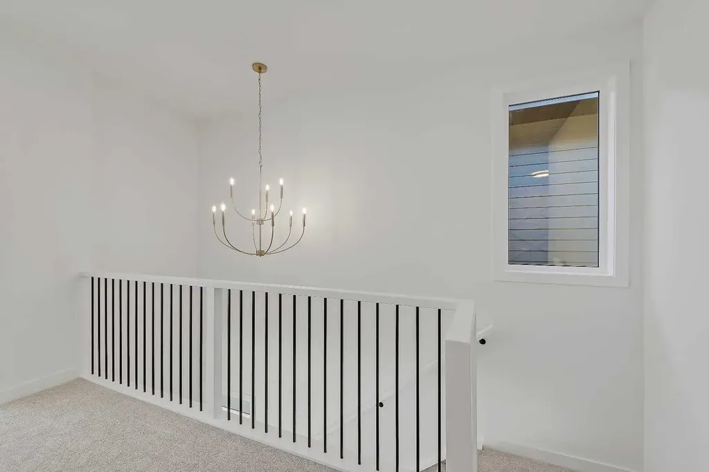 8136 47 Avenue NW Calgary AB T3B 1Z5