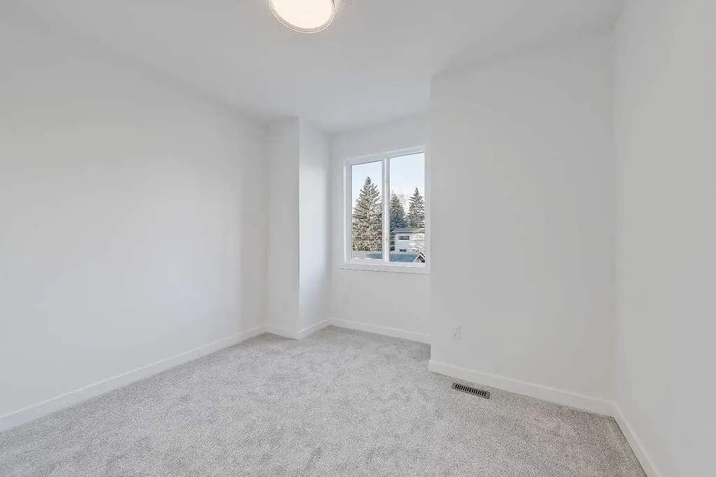 8136 47 Avenue NW Calgary AB T3B 1Z5
