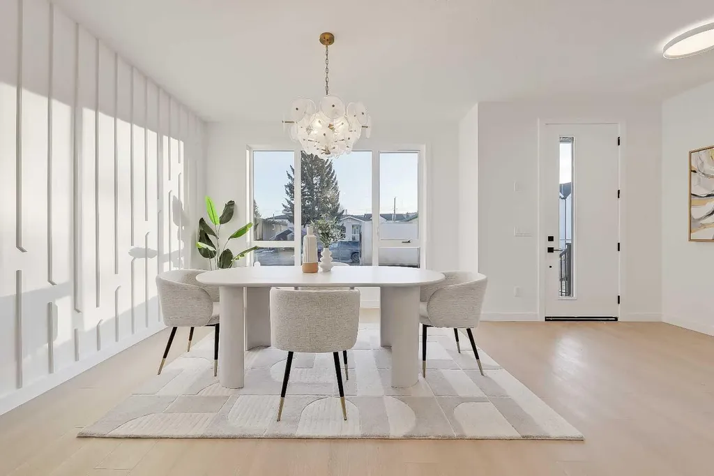 8136 47 Avenue NW Calgary AB T3B 1Z5