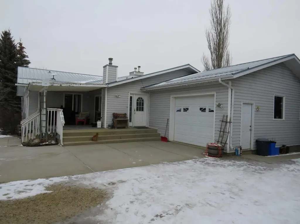 2025 Twp Road 400 Rural Lacombe County AB T0C 0J0