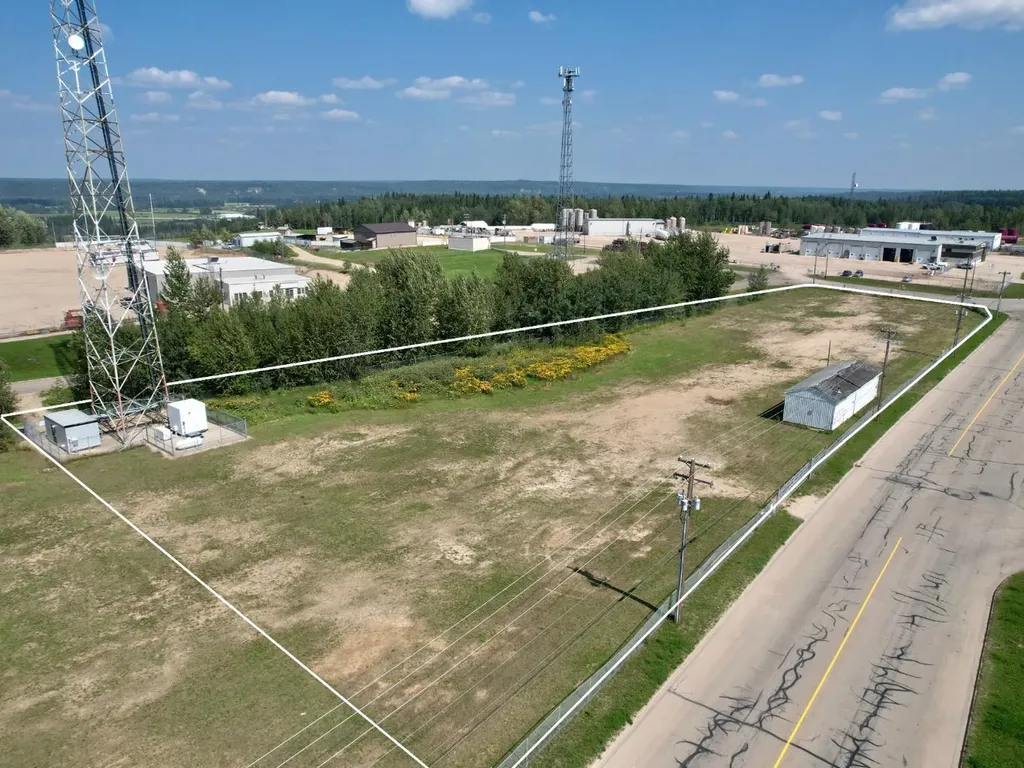 3766 41 Avenue Whitecourt AB T7S 1N9