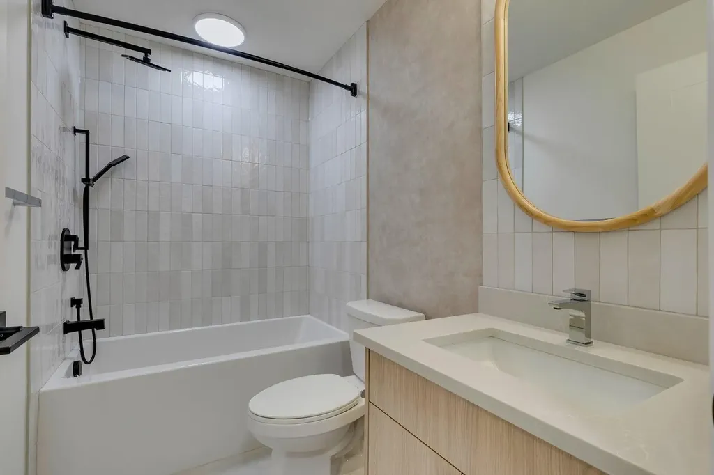 4270 Norford Avenue NW Calgary AB T3B 6P8