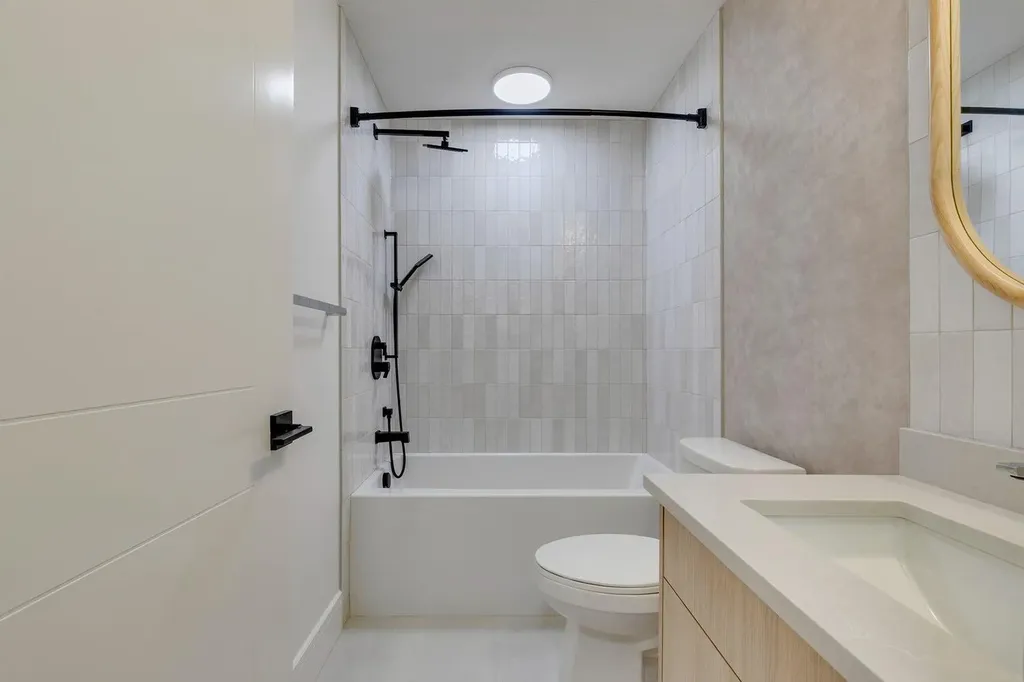 4270 Norford Avenue NW Calgary AB T3B 6P8