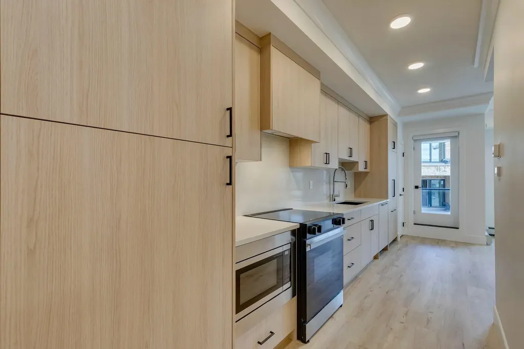 4270 Norford Avenue NW Calgary AB T3B 6P8